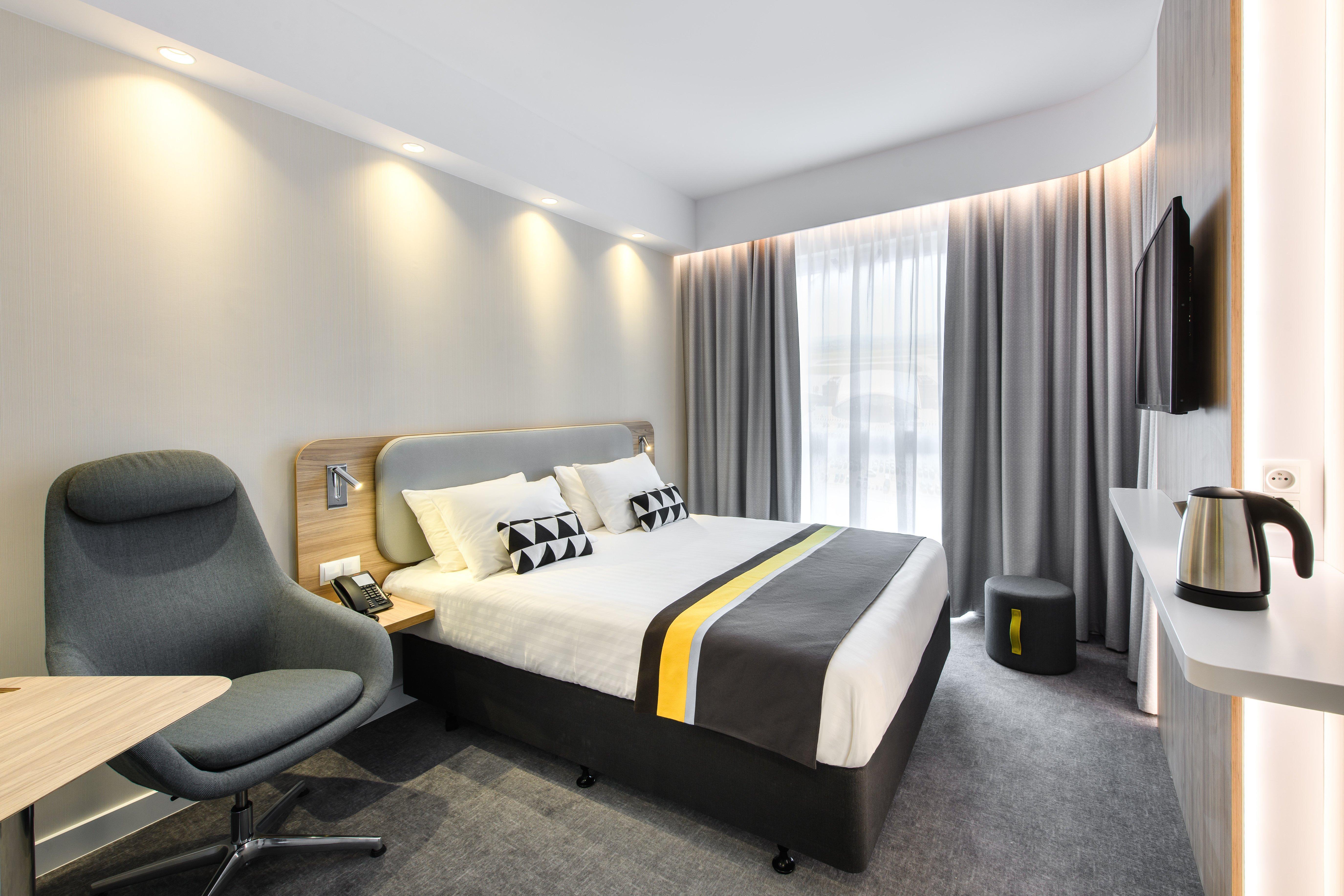 Holiday Inn Express - Rzeszow Airport By Ihg Jasionka Exterior photo