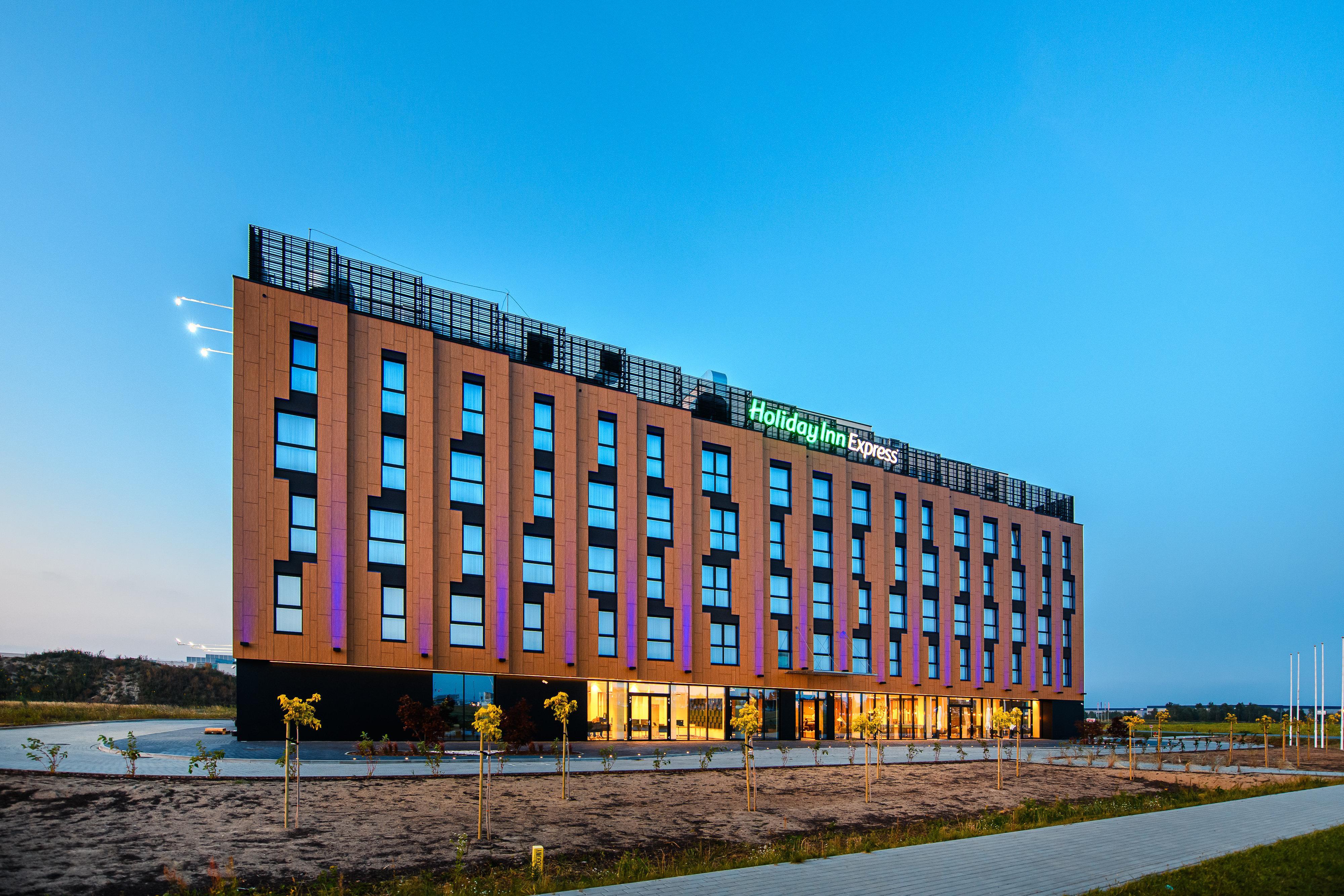 Holiday Inn Express - Rzeszow Airport By Ihg Jasionka Exterior photo